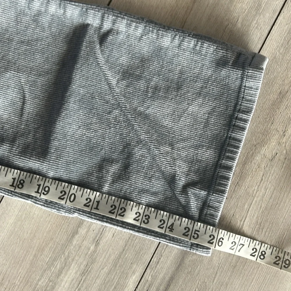 PILCRO anthropologie corduroy boot cut crop pants size 29